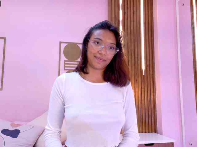 Miia-Spencer webcam