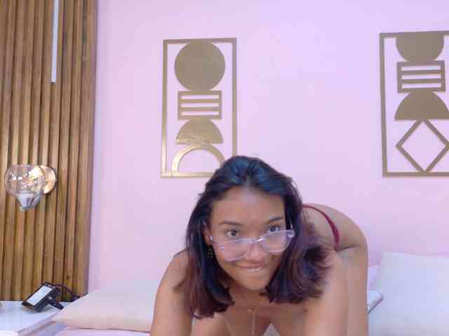 Miia-Spencer webcam