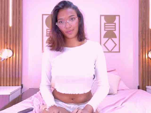 Miia-Spencer webcam