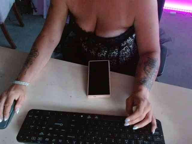live nude web cam MrsEmily
