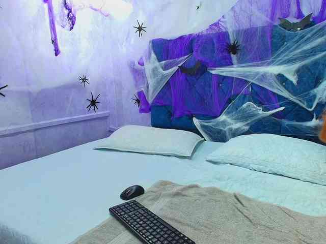 shantalanastasii... Live Webcam on BongaCams