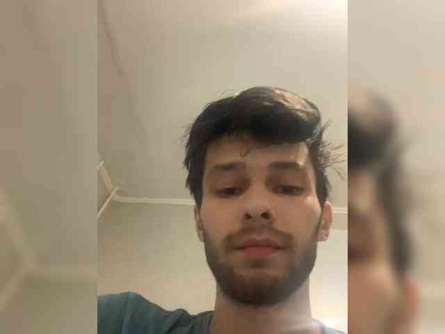 Ilia827 Live Webcam on BongaCams