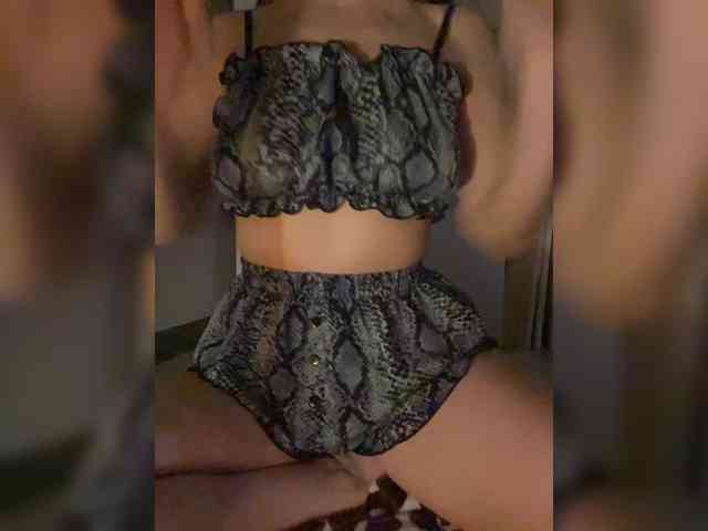 MilanaAis webcam