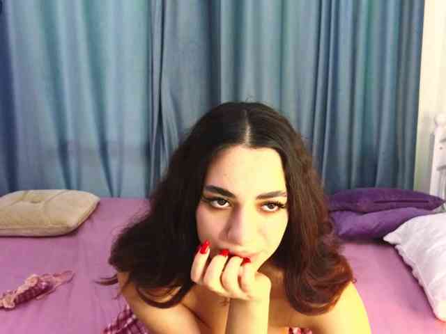 IlonaHolmes webcam