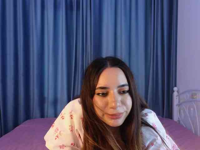 IlonaHolmes webcam