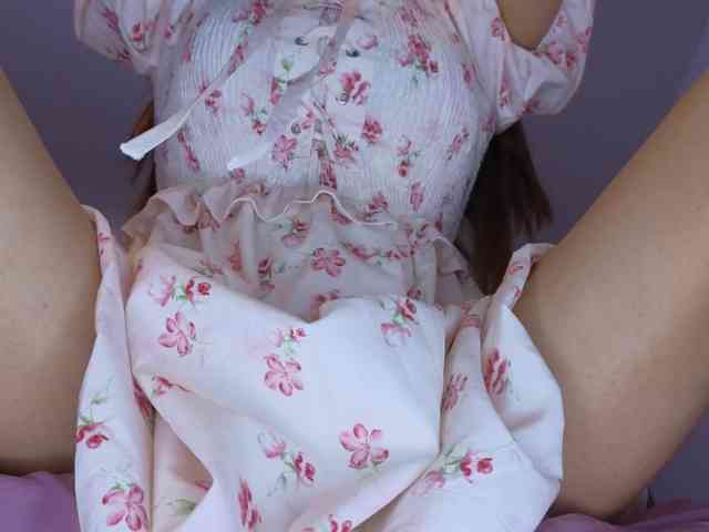 IlonaHolmes webcam