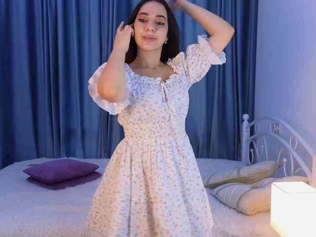 IlonaHolmes webcam
