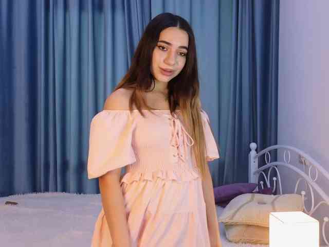 IlonaHolmes webcam