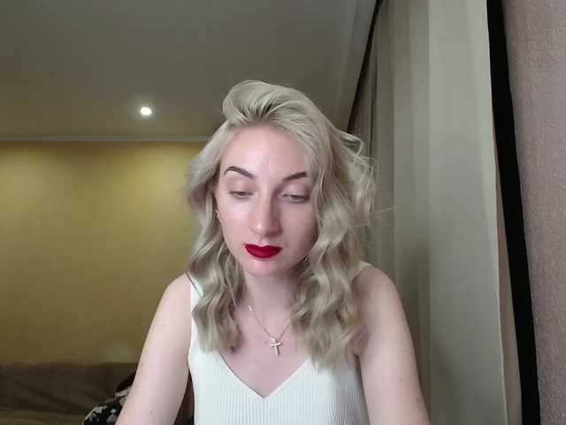LunaLicksy webcam