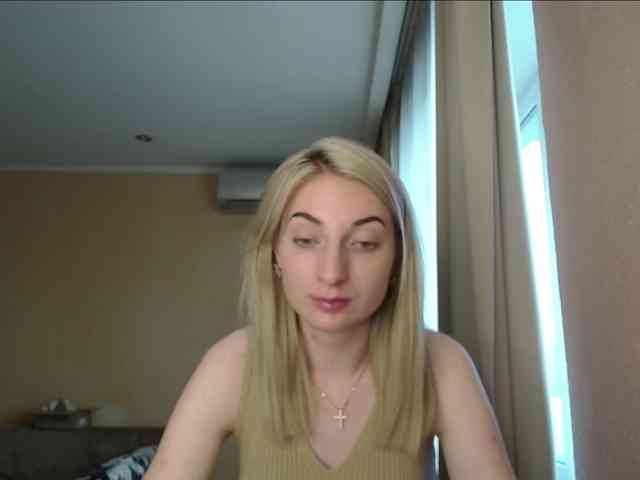 LunaLicksy webcam
