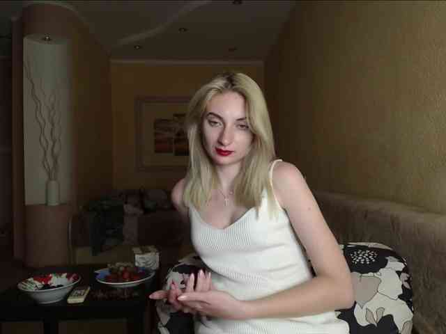 LunaLicksy webcam
