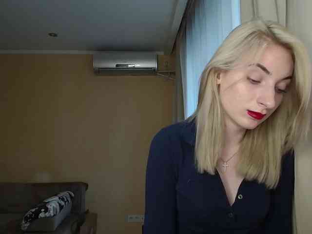 LunaLicksy webcam