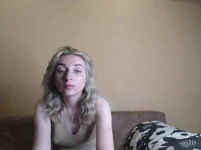 LunaLicksy webcam