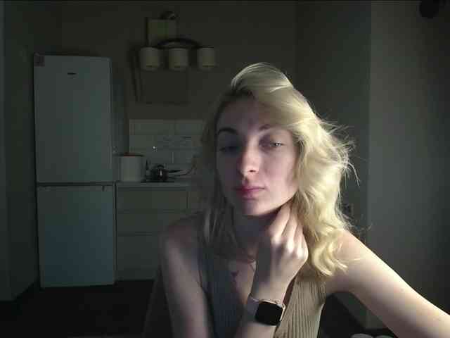 LunaLicksy webcam