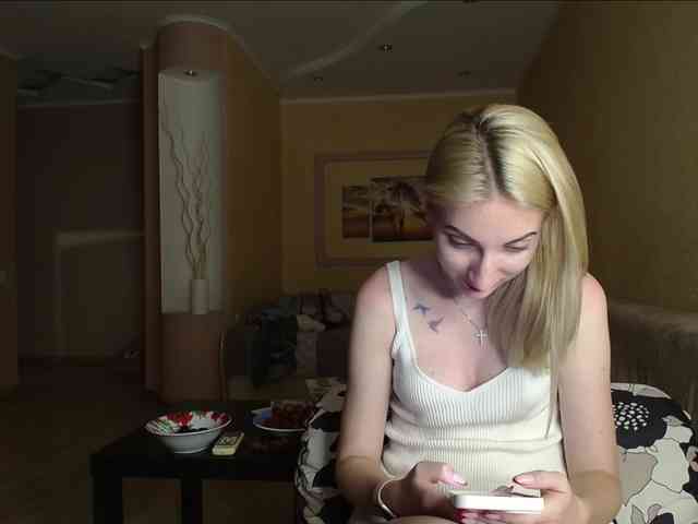 Модель: LunaLicksy