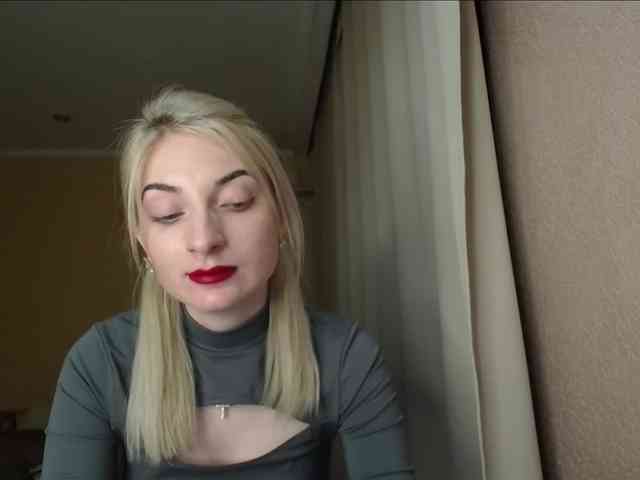 LunaLicksy webcam