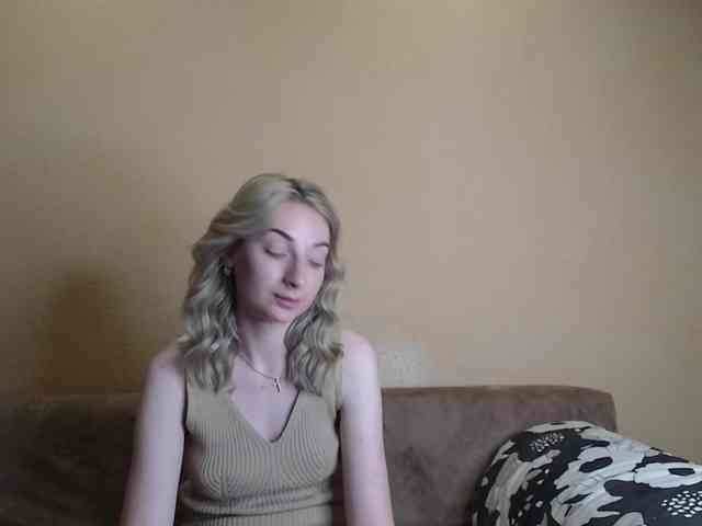 LunaLicksy webcam