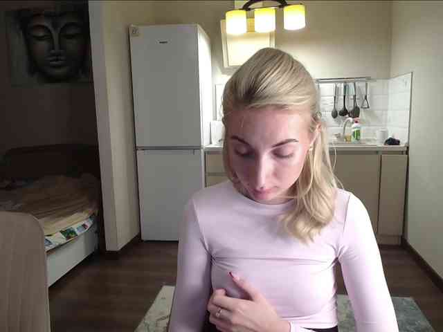 Модель: LunaLicksy