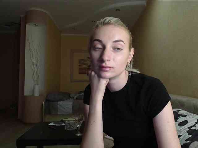 Модель: LunaLicksy