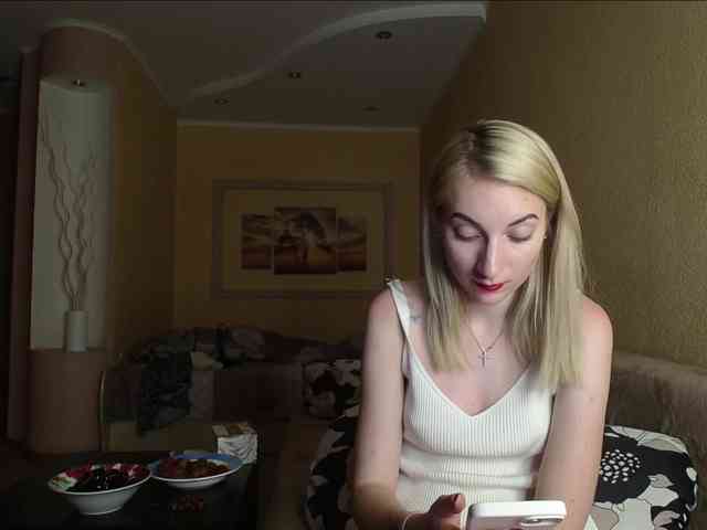 LunaLicksy webcam