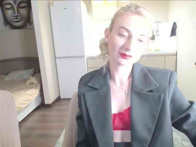 Модель: LunaLicksy
