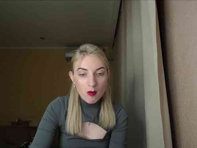 LunaLicksy webcam