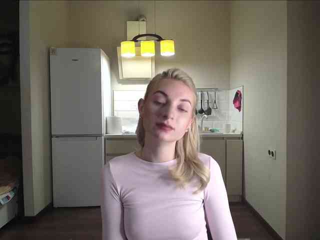 Модель: LunaLicksy