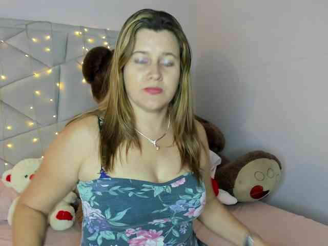 CharlotteClose webcam