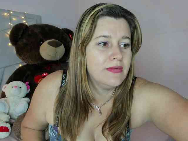 CharlotteClose webcam