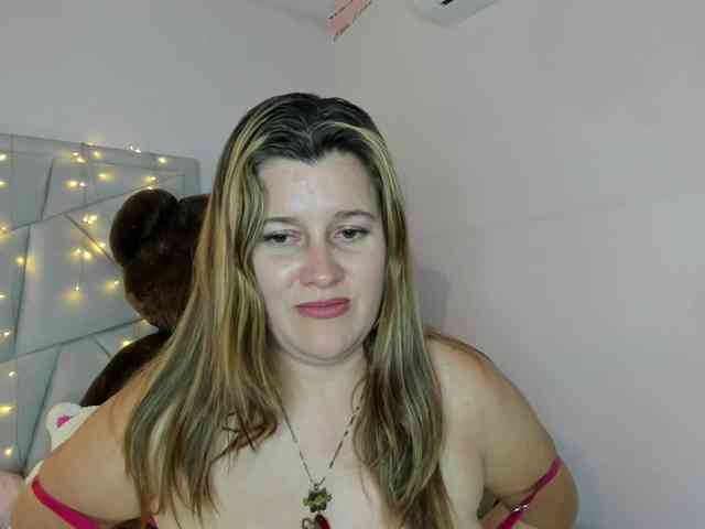 random videochat CharlotteClose