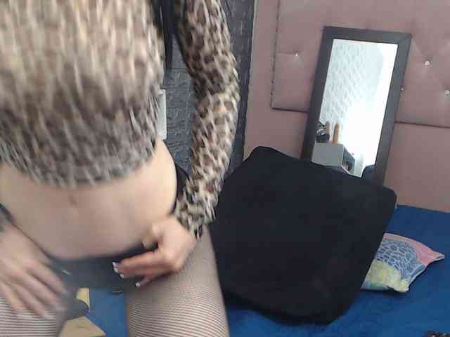 angierot20251 webcam