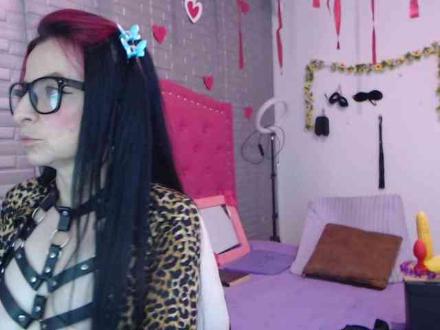 angierot20251 webcam