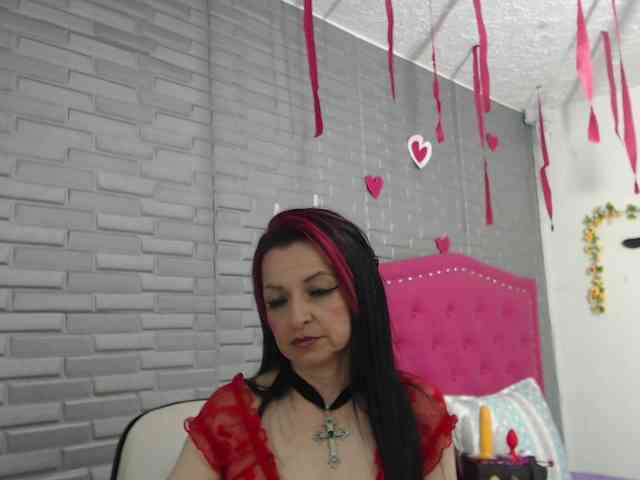 angierot20251 webcam