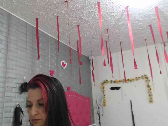 angierot20251 webcam