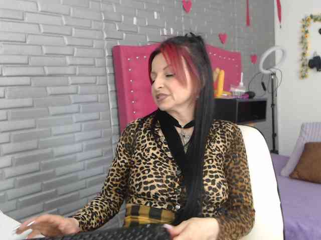 angierot20251 webcam