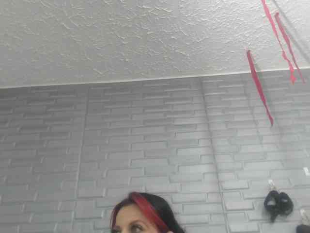 angierot20251 webcam
