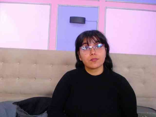 CrystalLovely webcam
