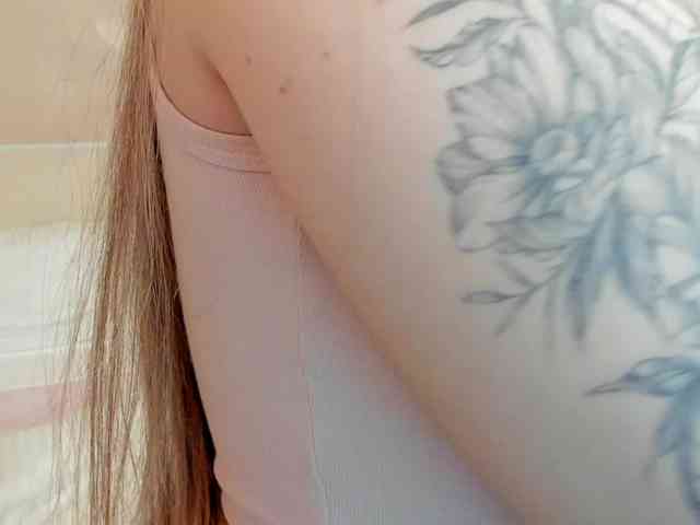 LizaLove webcam