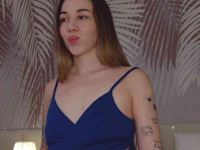 LizaLove webcam