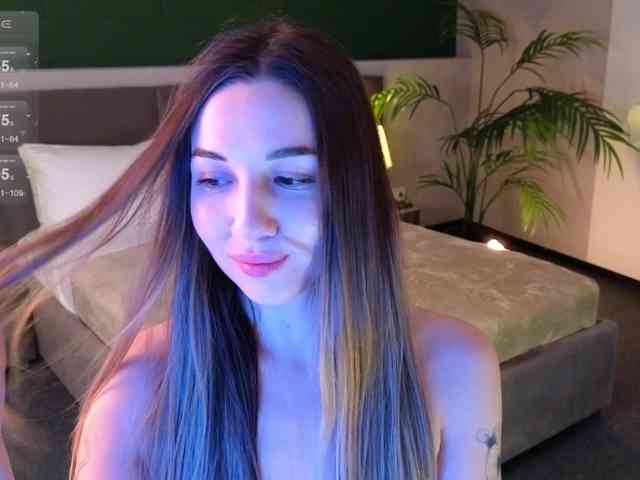 LizaLove webcam