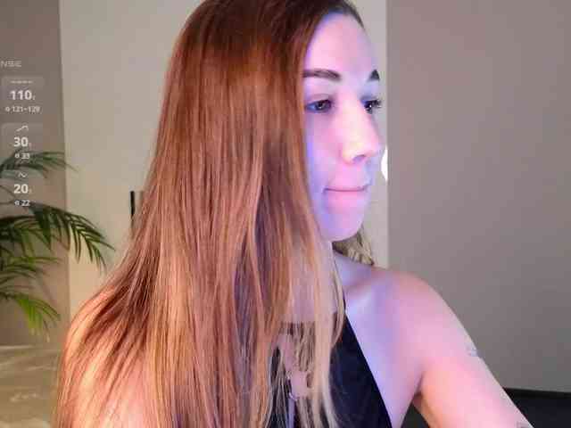LizaLove webcam