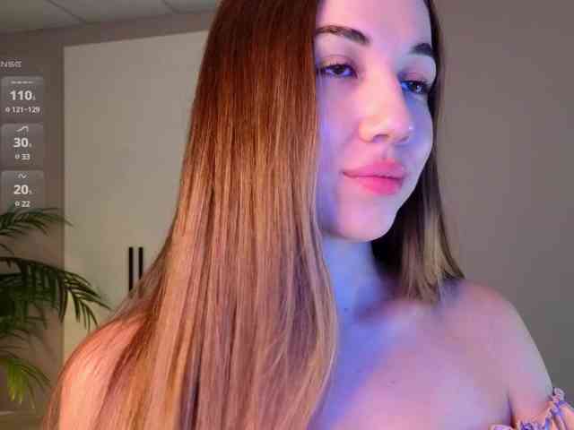 LizaLove webcam