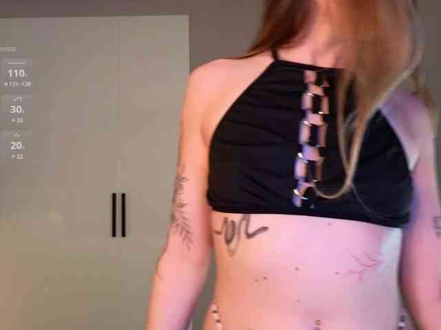 LizaLove webcam