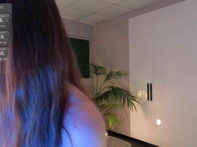 LizaLove webcam