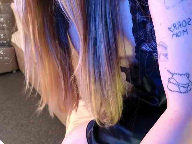 LizaLove webcam