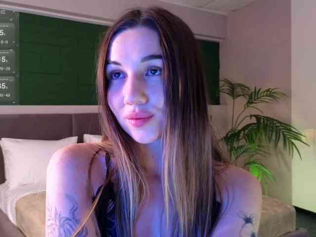LizaLove webcam
