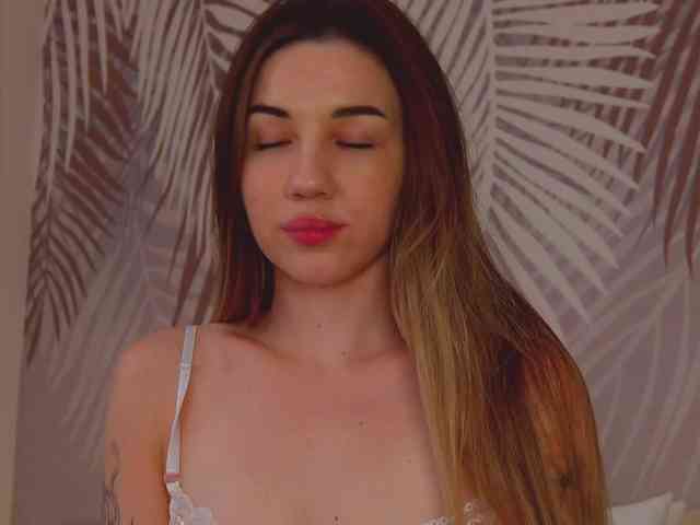 LizaLove webcam