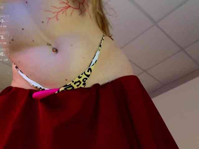 LizaLove webcam