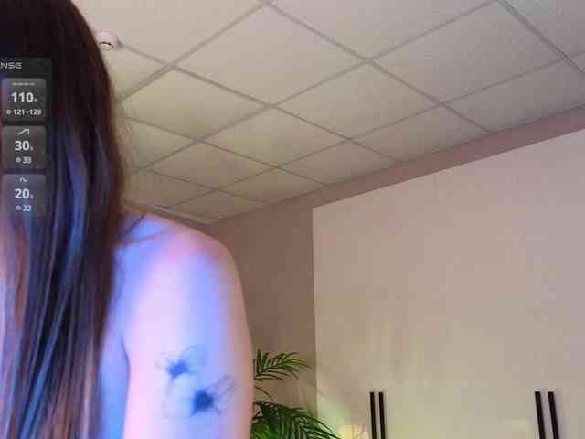 LizaLove webcam