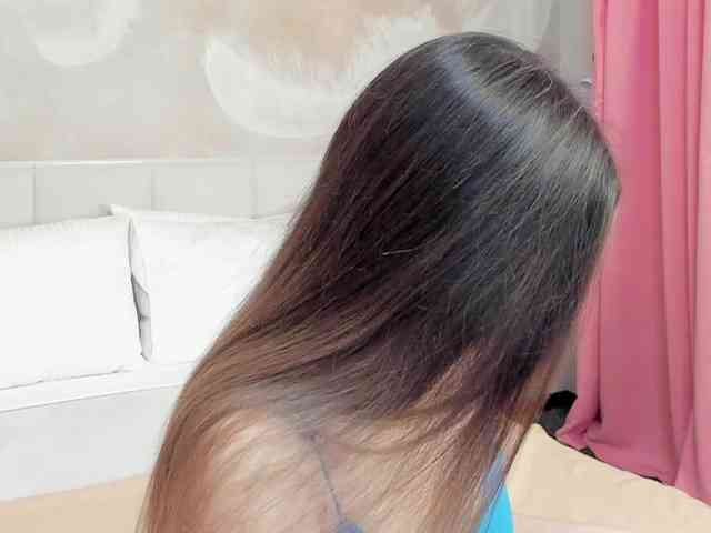 LizaLove webcam